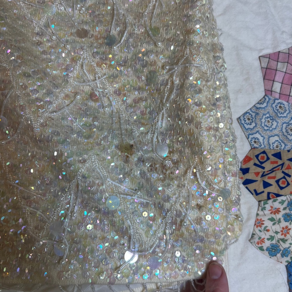 Vintage 60s Wool Sequin Beaded Shell Top Iridescent Cream Sleeveless Hong Kong S - Picture 10 of 10